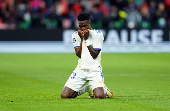 NO SE VIO EN TV: Alaba saca la silla, el que tiene más Champions que Mbappé y el dardo de Vinicius a su principal crítico