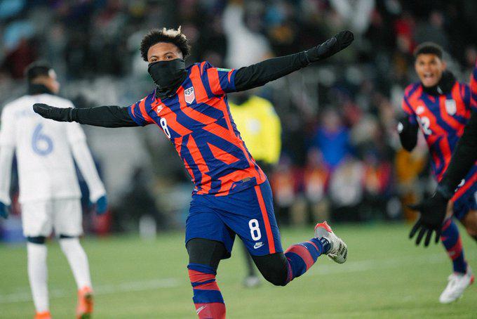 Hondureños congelándose y los gringos sin camisa: Las inolvidables imágenes del EEUU vs Honduras en Minnesota