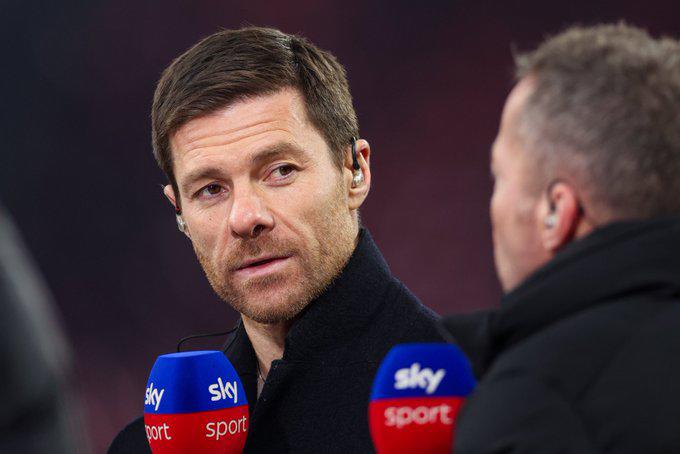 Futbolista es echado del Barcelona, el recambio de Mbappé y Choco Lozano toma decisión en España