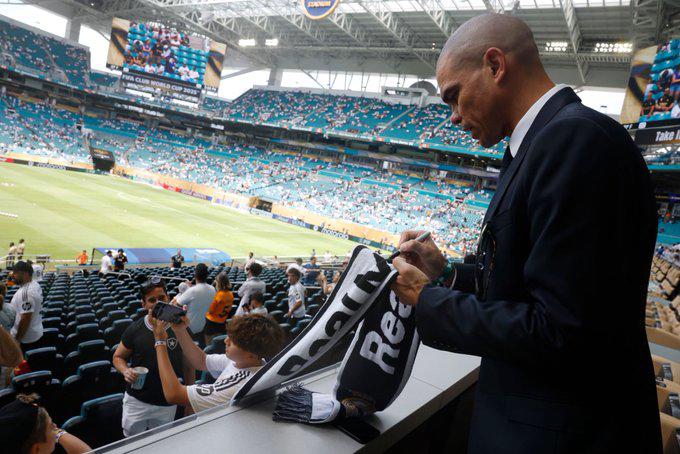 El gran señalado del Real Madrid, debut de Xabi, la polémica del VAR, el sorpresivo MVP y así fue capturado Florentino Pérez