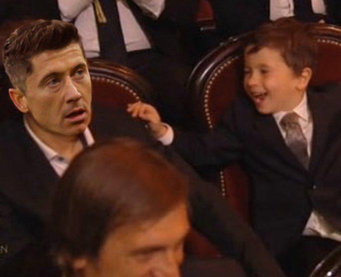 Messi gana el Balón de Oro 2021 y los memes destrozan a Cristiano Ronaldo