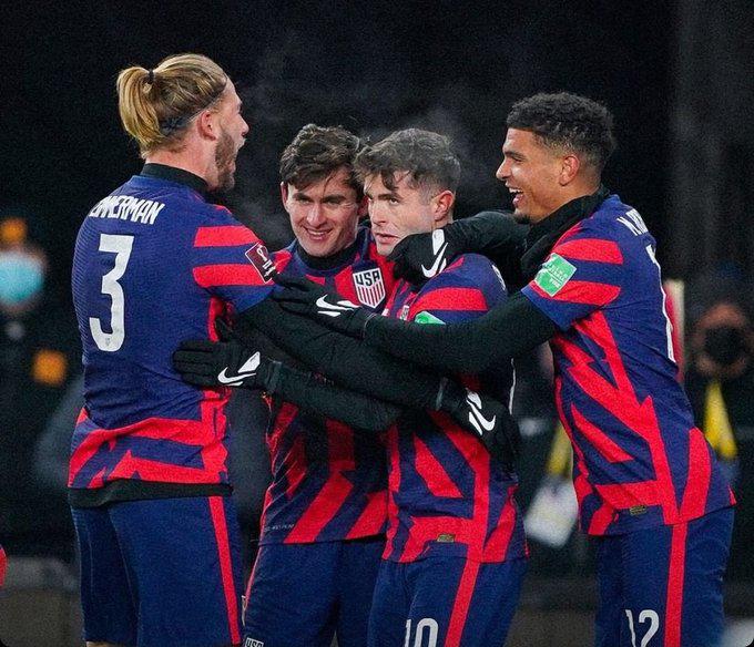 Hondureños congelándose y los gringos sin camisa: Las inolvidables imágenes del EEUU vs Honduras en Minnesota