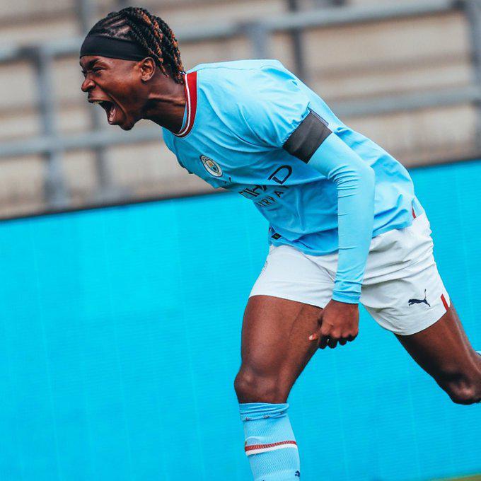 Cristiano Ronaldo celebra fichaje; Flick lo descartó, pero no se quiere ir del Barcelona y Müller firma con inesperado club