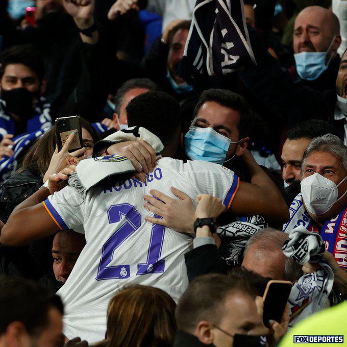 No se vio en TV: Alaba y su indirecta al PSG, el festejo en camerinos y crack celebró en las afueras del Bernabéu