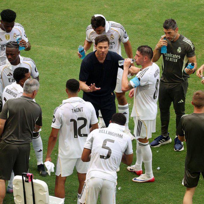 El gran señalado del Real Madrid, debut de Xabi, la polémica del VAR, el sorpresivo MVP y así fue capturado Florentino Pérez