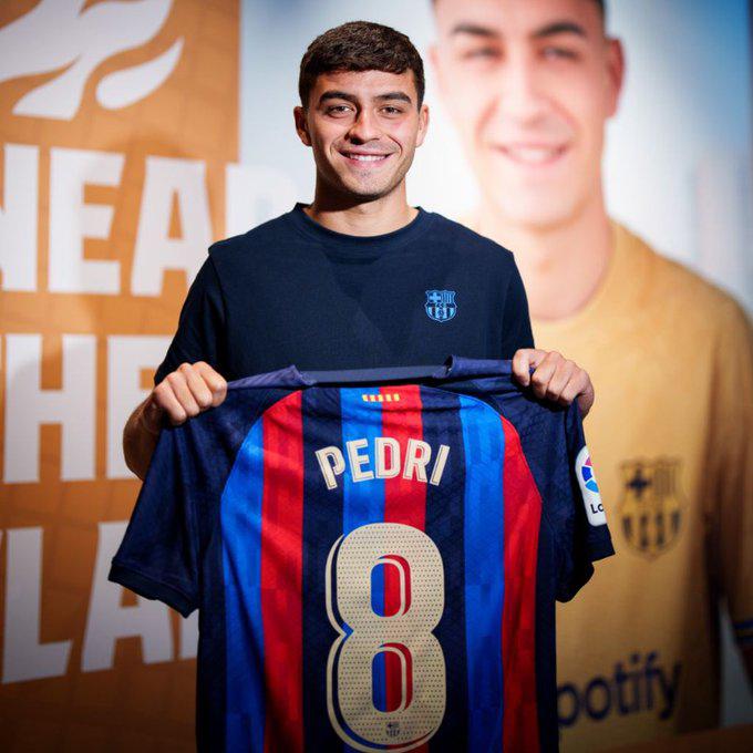 Pedri, con número de leyenda: “Guerra” en Barcelona por los dorsales para la temporada 2022-23