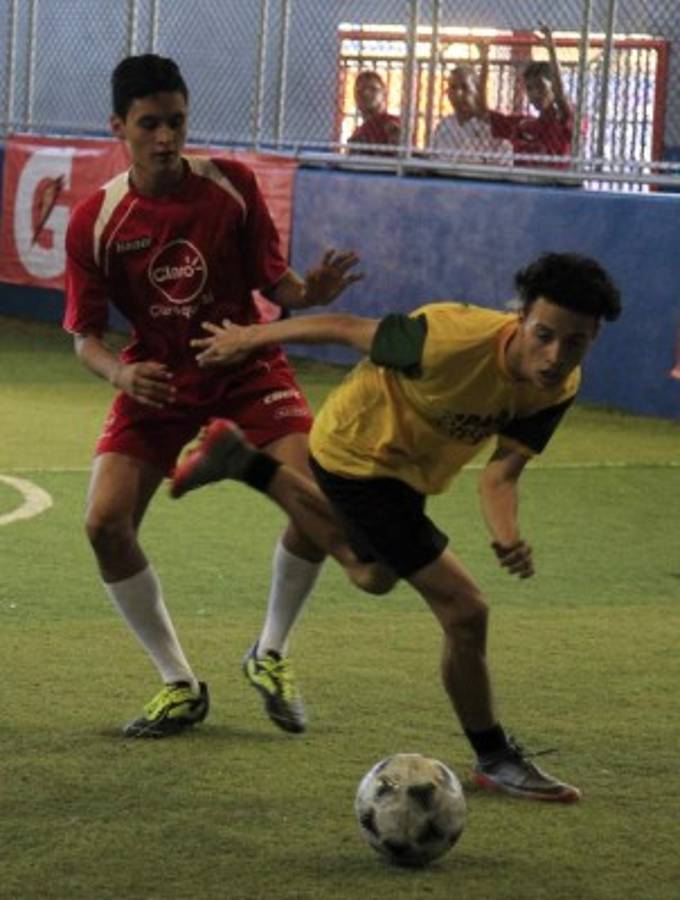 Las mejores imágenes de la jornada cinco de la Copa Gatorade 5v5