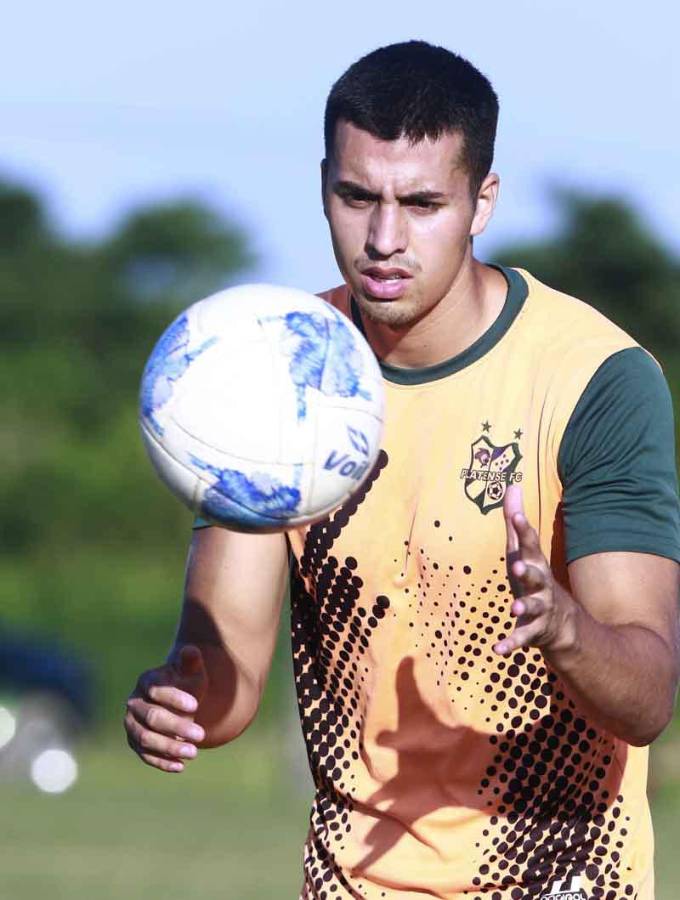 Mercado: Marathón y Victoria con fichajes, bajas en UPNFM y el futuro de Diego Vázquez y jugadores de Motagua