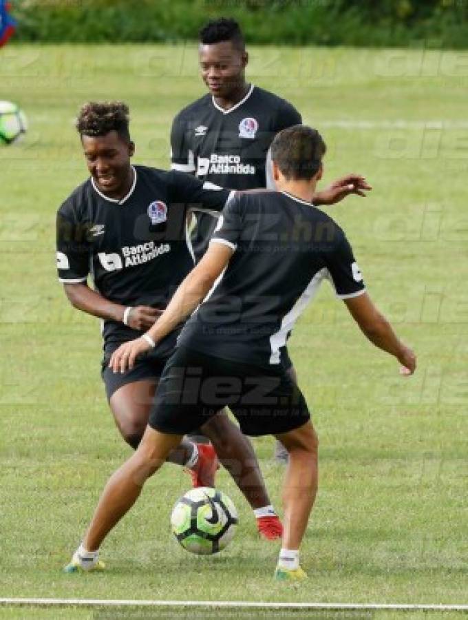 FOTOS: Olimpia trajo hasta porterías para preparar la semifinal en Tela