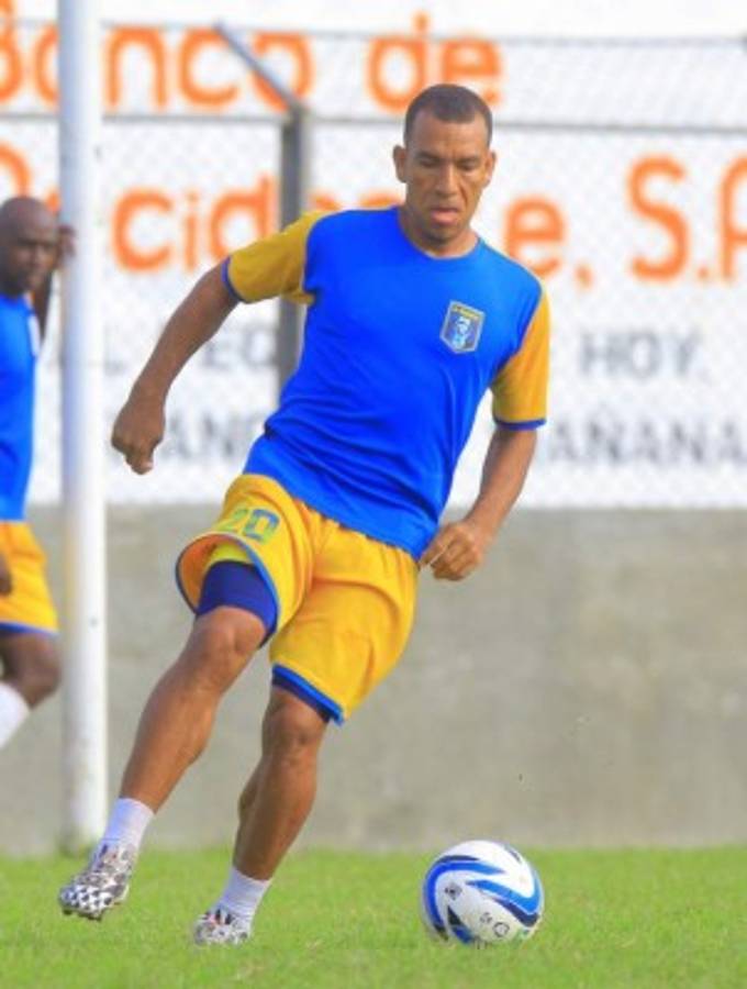 RUMORES Y FICHAJES: Real España busca delanteros