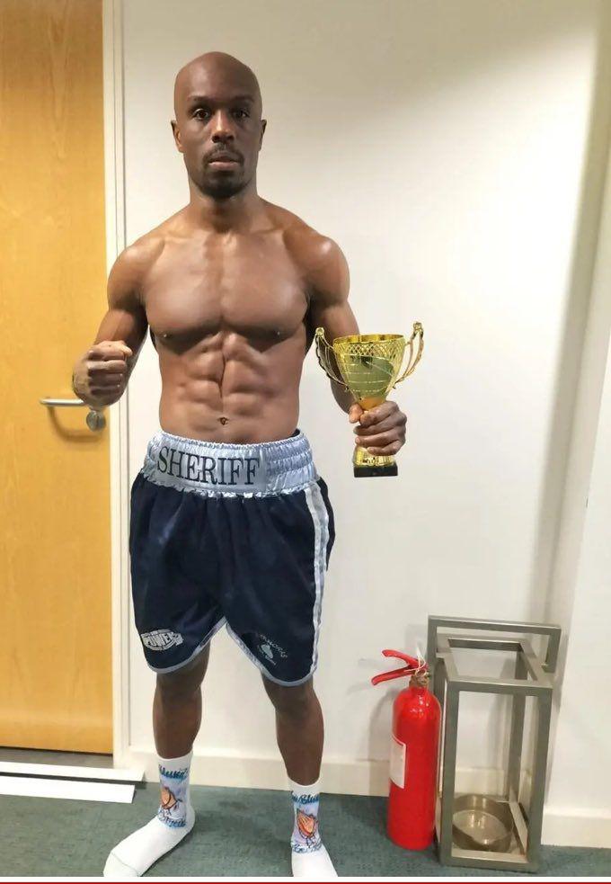 El boxeador británico que murió en su pelea debut como profesional: un nocaut acabó con su vida en cuestión de segundos