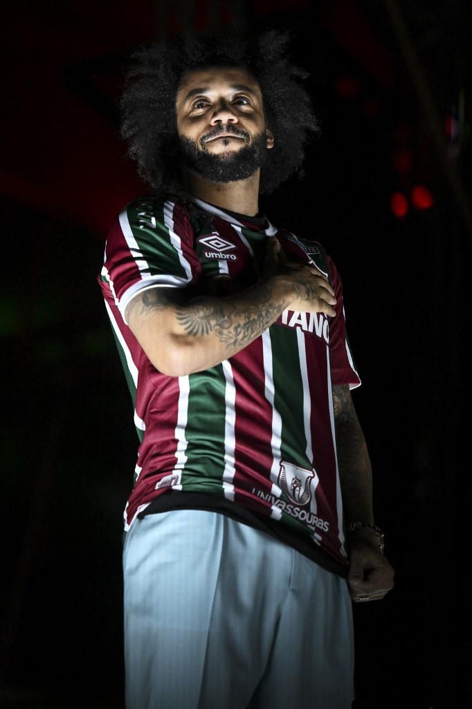 Fue recibido por 35 mil personas y tiene un “gemelo”: La tremenda presentación de Marcelo con Fluminense ¿Y su esposa?