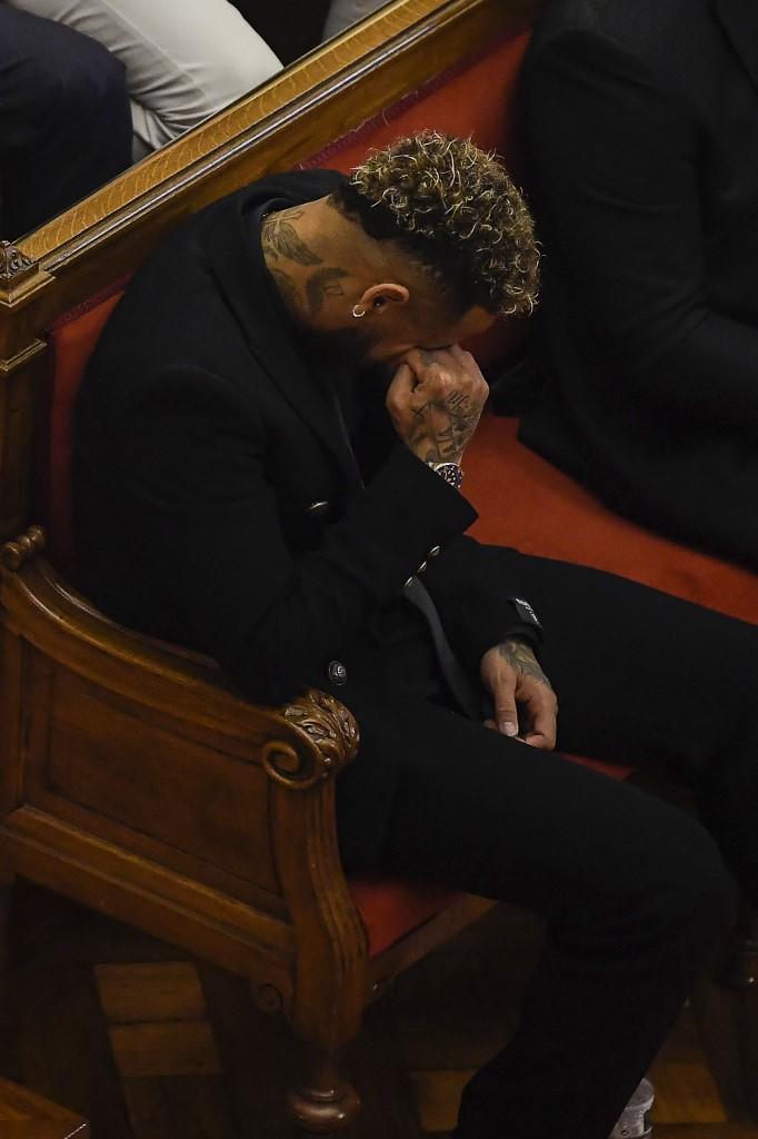 Así fue captado Neymar en Barcelona para aclarar el escándalo que sacude su carrera a pocos días del Mundial de Qatar