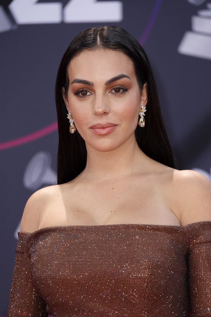 Georgina Rodríguez incendió Las Vegas: así lució la novia de Cristiano en los Latin Grammy 2022 y su incidente antes de la premiación