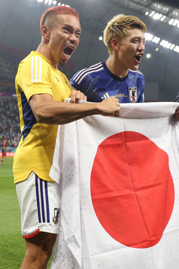 La algarabía de Japón tras bajarse a España en el Mundial; Alemania y Costa Rica quedaron golpeadas por la eliminación