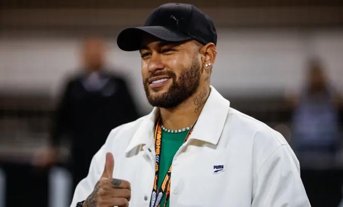 Cristiano Ronaldo supera con gran diferencia a Messi: los 10 jugadores mejor pagados del mundo en 2024