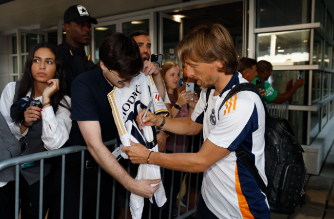 Real Madrid aterrizó en Chicago y la locura: así fueron recibidos en USA para disputar tres partidazos