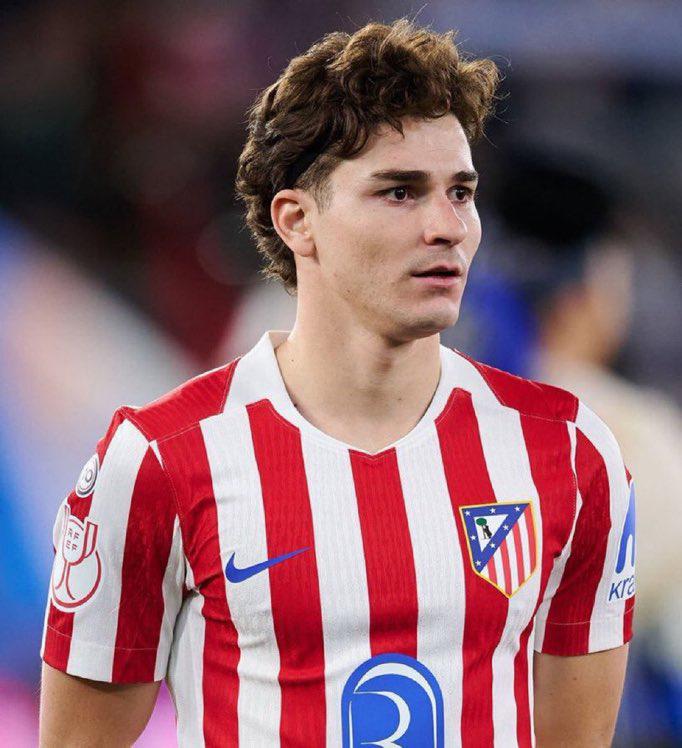 Julián Álvarez toma decisión y gigante de Europa ofrece 145 millones: duro golpe para Barcelona y PSG