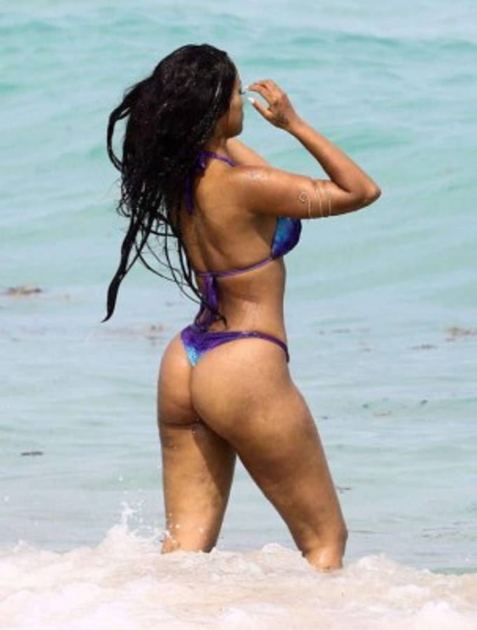 Fanny Neguesha enloquece a sus seguidores con explosivas fotos