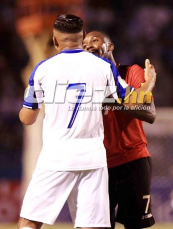 Las imágenes que la televisión no mostró del Honduras-Trinidad y Tobago