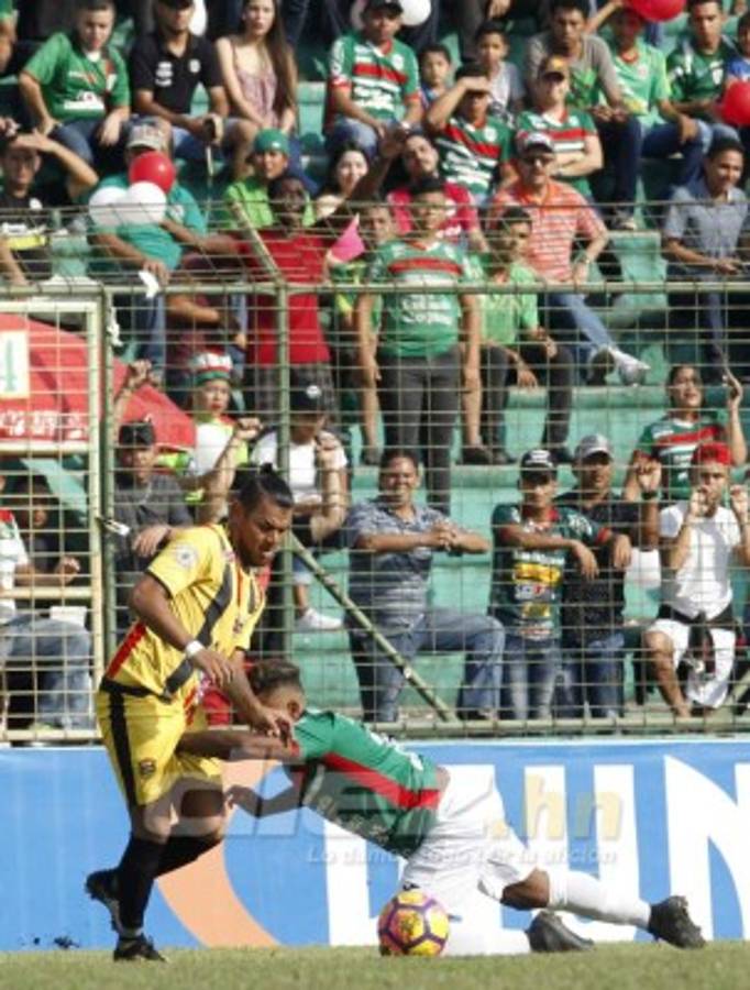 NO VISTE EN TV: ¿Para quién fue? El obsceno gesto de Costly y el reclamo de Claros