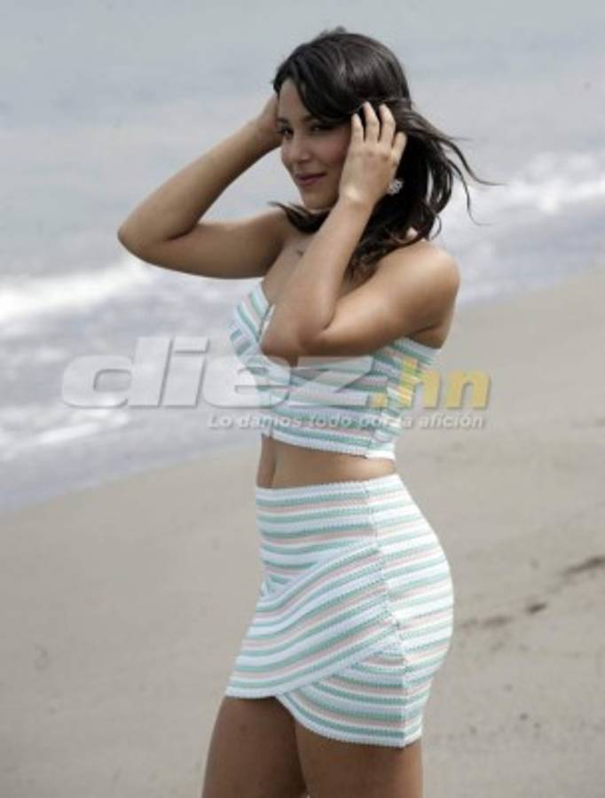 Ashley Wesley, la futbolista hondureña que rompe los parámetros de belleza