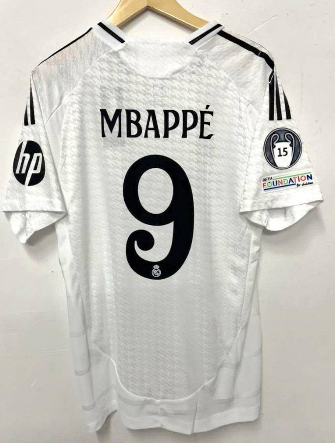 Confirmado número de Mbappé, Camavinga y Valverde cambian: Así quedan los dorsales oficiales del Real Madrid