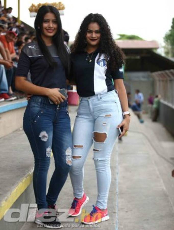 ¡Qué cositas! ¿Quién es la chica progreseña que se robó las miradas?