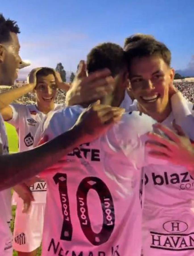 El show de Neymar con el Santos de Brasil: golazo olímpico, asistencias y festejó como Cristiano Ronaldo