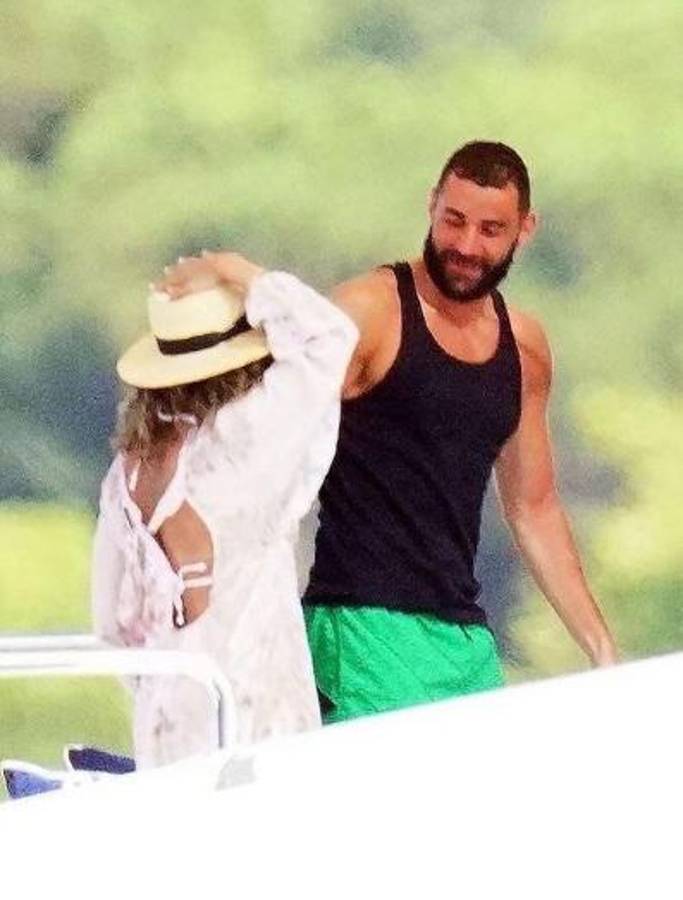 ¡Sorpresa! Cuando todo indicaba que iba a volver con su ex, crack del Real Madrid es captado a bordo de su yate con famosa modelo