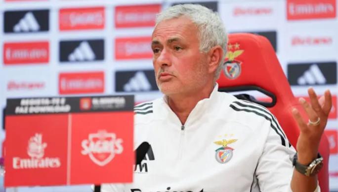 Flick lo echó del Barcelona y la respuesta de Mourinho al Real Madrid; el City anuncia su segundo fichaje de 25 millones