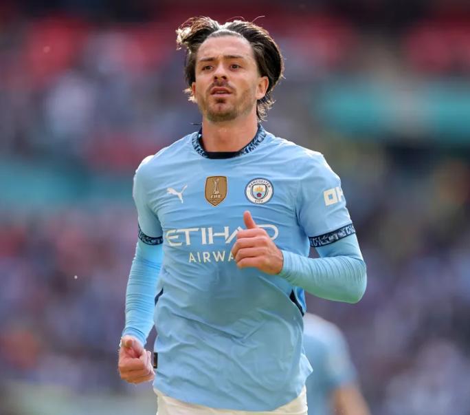 Pep Guardiola se carga a otra figura del Manchester City: el fichaje más caro del club dice adiós