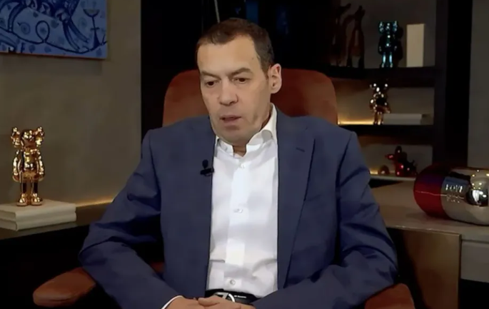 André Marín volvió a ‘La Última Palabra’ tras superar su extraña enfermedad y así luce ahora: “Gracias a Dios estoy vivo”