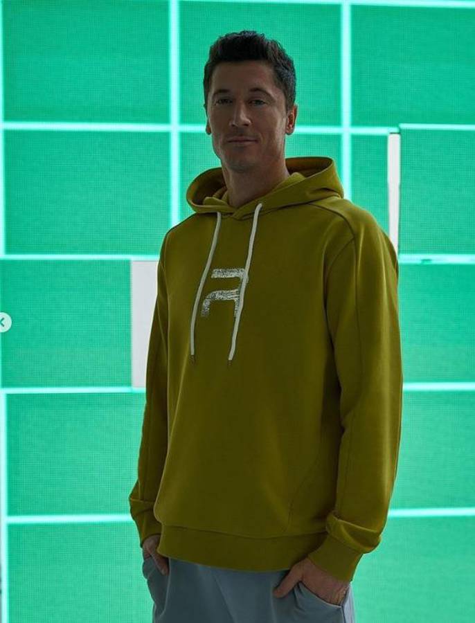 La vida de millonario de Lewandowski: Sus negocios, de cuánto es su fortuna y la mansión que tiene en España