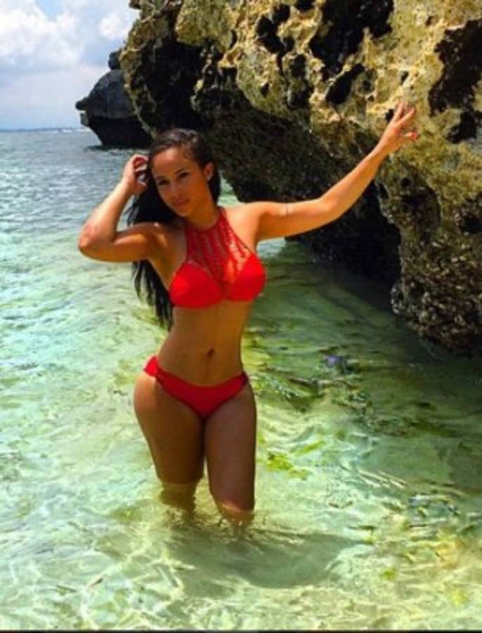 La enfermera más sexi del mundo es aficionada al béisbol y la NFL