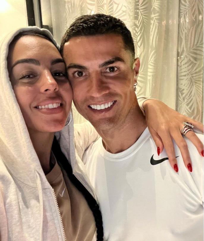 A pesar del pésimo año, Georgina lo sorprende: el millonario regalo de navidad que recibió Cristiano Ronaldo