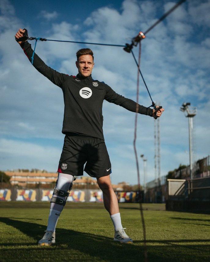 Ter Stegen comenzó su recuperación con una bota ortopédica: ¿cuándo volverá a jugar con Barcelona?