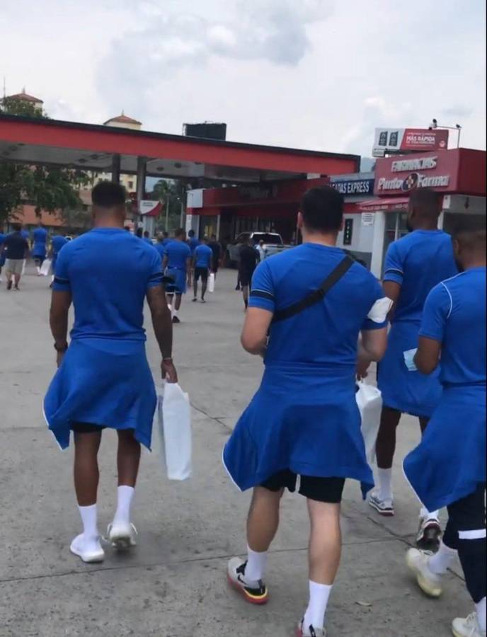 Fotos: Curazao se fue de compras tras llegar a San Pedro Sula mientras Honduras quedó ‘atrapado’ en la isla caribeña