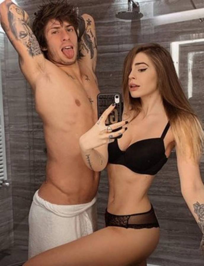 Mirko, la joya de la Roma que fue despedido por subir fotos subidas de tono con su novia