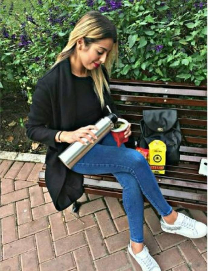 ¡Escándalo! El mexicano Marco Fabián aparece semidesnudo con una aficionada argentina