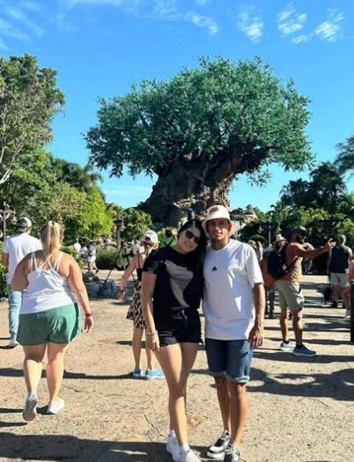 Una belleza se une a la fiesta: las novias y esposas que van a deslumbrar en la final Olimpia-Motagua ¿Las más guapas?