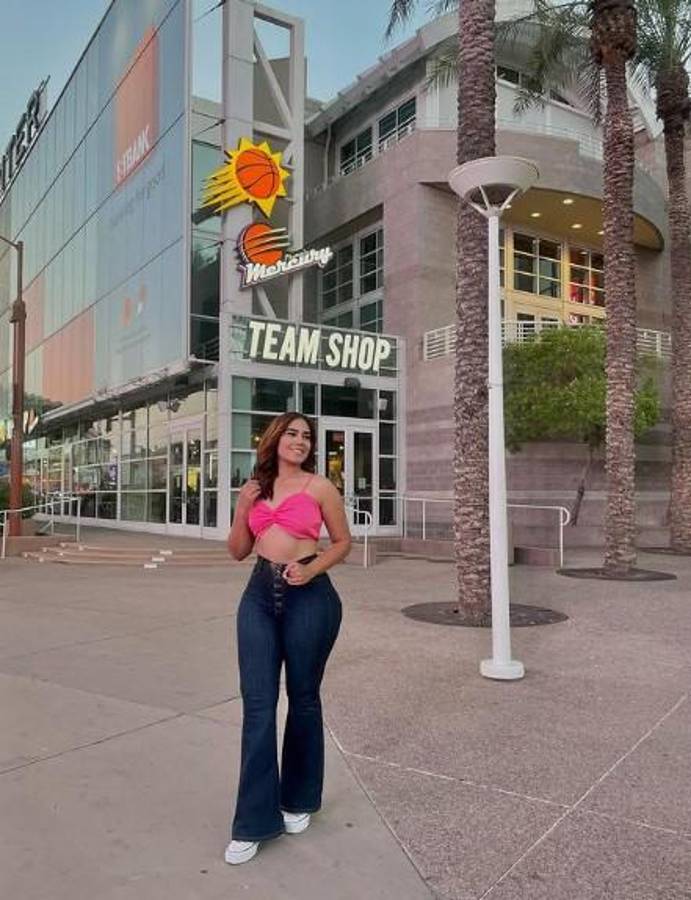 Cristel Osorio, la bella periodista deportiva que fue conquistada por jugador de Motagua y de la Selección Nacional