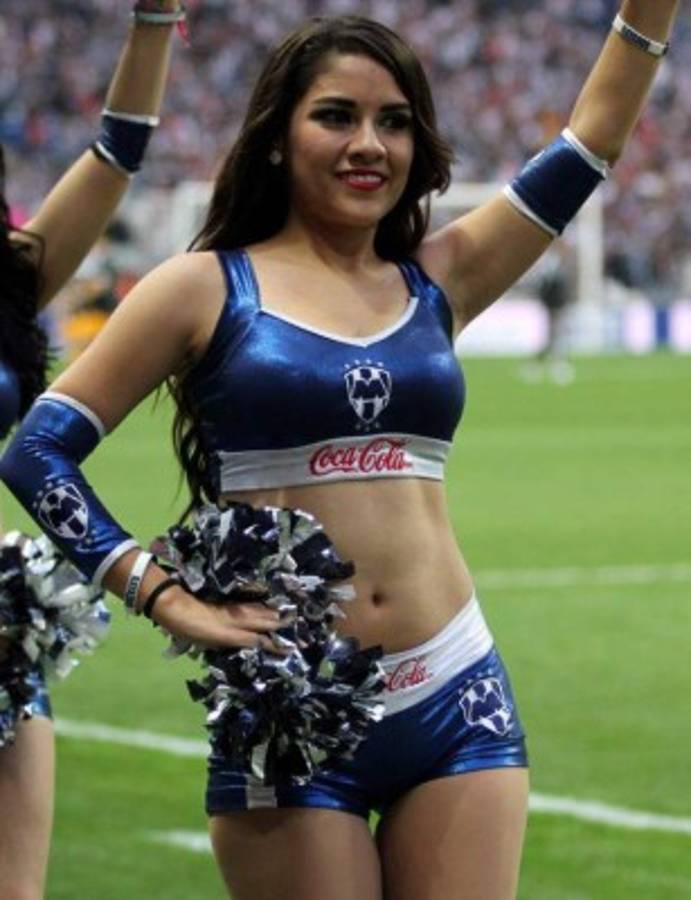 Las infartantes Rayaditas que apoyan a Alberth Elis y al Monterrey