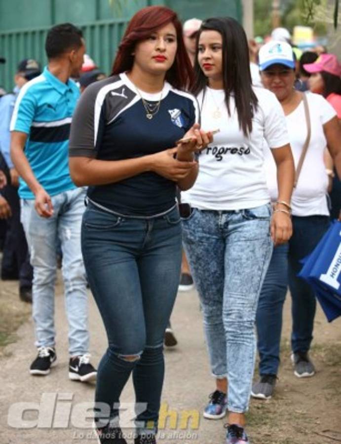 ¡Qué cositas! ¿Quién es la chica progreseña que se robó las miradas?