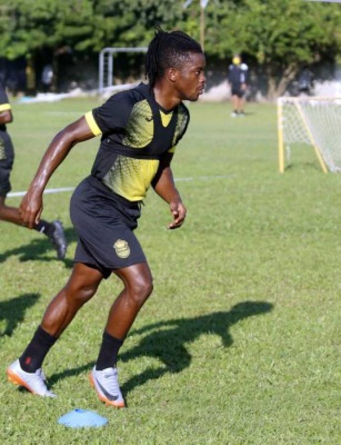 La gran cantidad de futbolistas que jugarán su primer clásico de Liga Nacional en Honduras