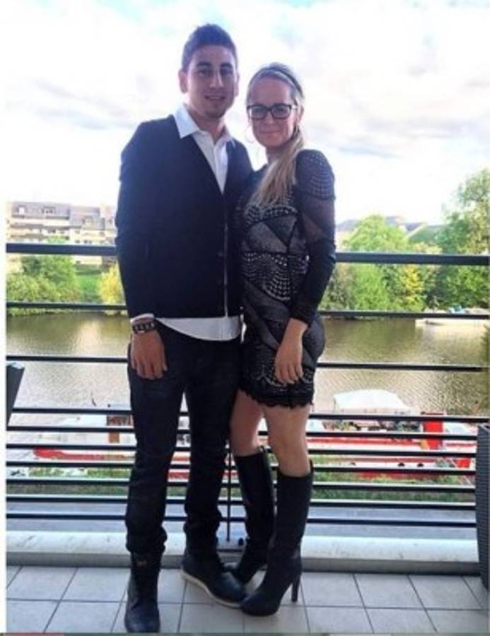 El otro duelo: Las novias y esposas de los seleccionados de Honduras y EUA