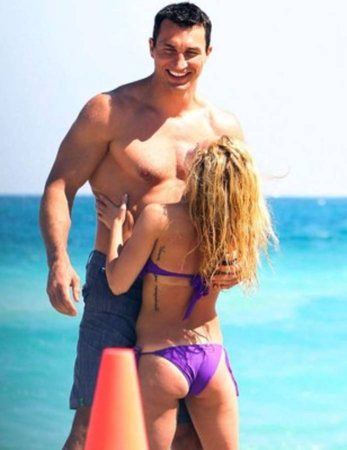 Bellezas muy famosas que no se resistieron y cayeron en los brazos de deportistas