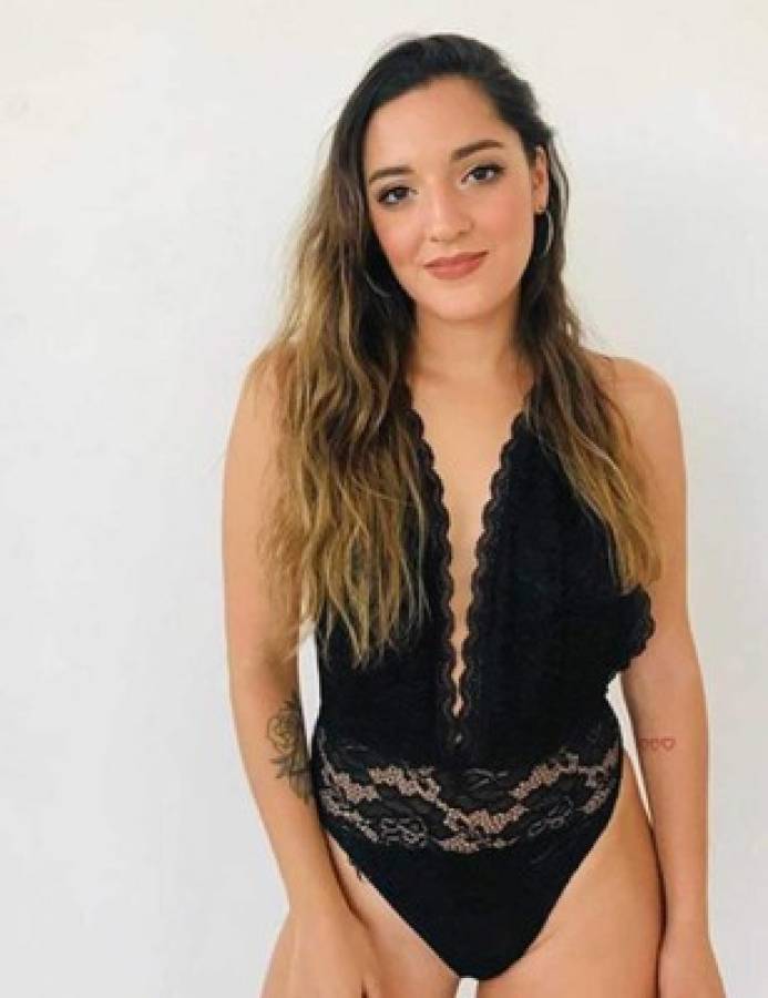 Jana, la hija pequeña de Maradona, infartante en su debut como modelo de lencería