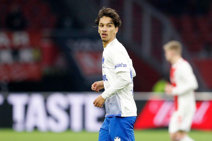 Un panameño fichó por un campeón de Champions: ¡Futbolistas centroamericanos que ficharon en el fútbol de Europa en este mercado!