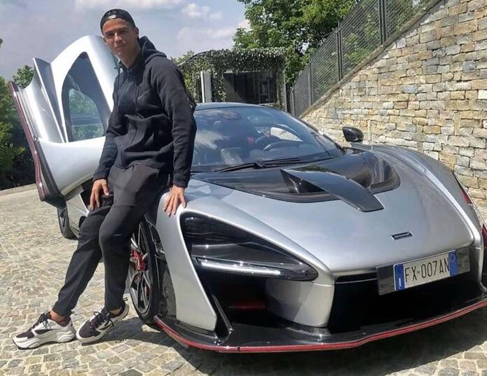 ¡Una belleza! Cristiano Ronaldo añadió otra máquina a su brutal colección: se confirma en cuánto está valorado su garaje